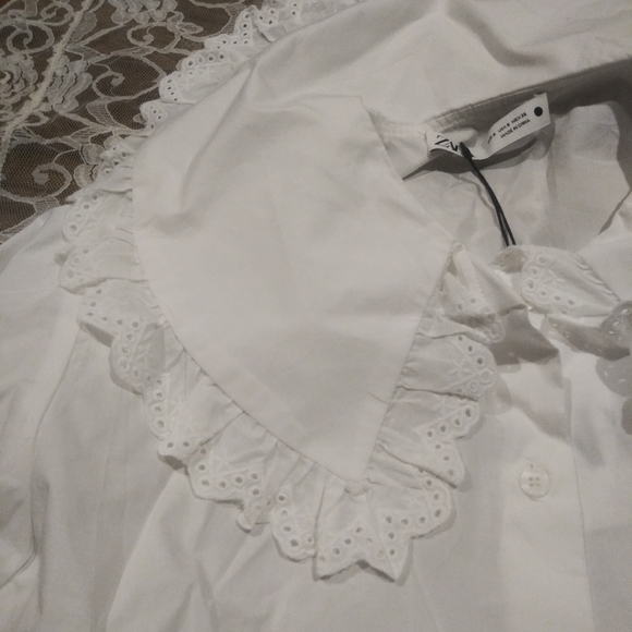 SOLD Zara white Petter pan button down shirt - Picture 6 of 8
